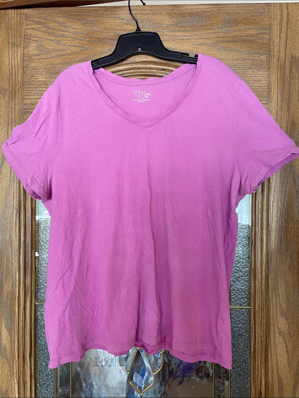 Time and Tru Hot Pink V-Neck Short Sleeve Tee